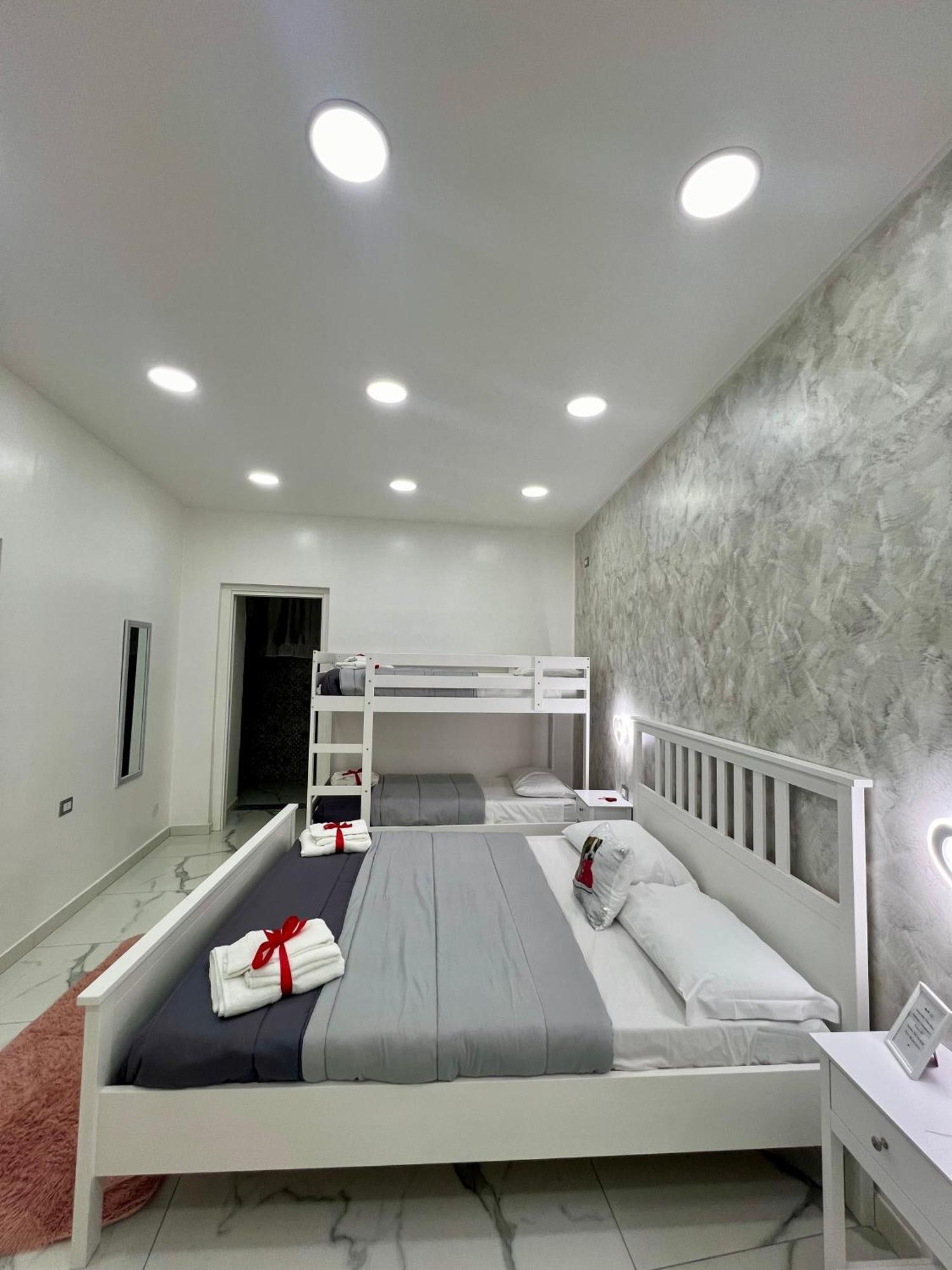 Appartamento Mara House Napoli Esterno foto