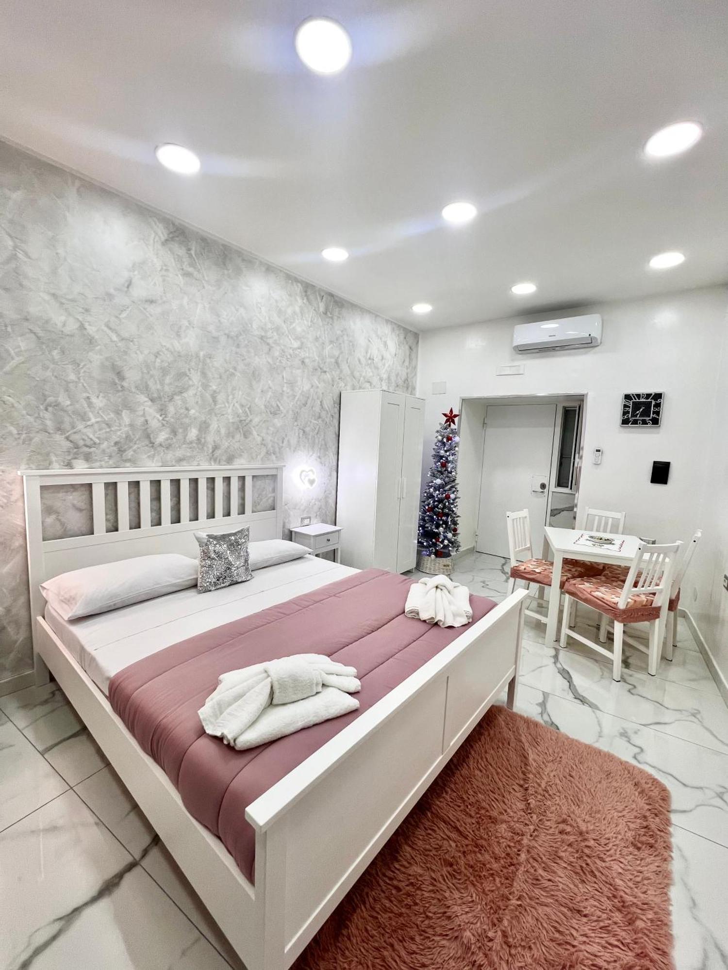 Appartamento Mara House Napoli Esterno foto